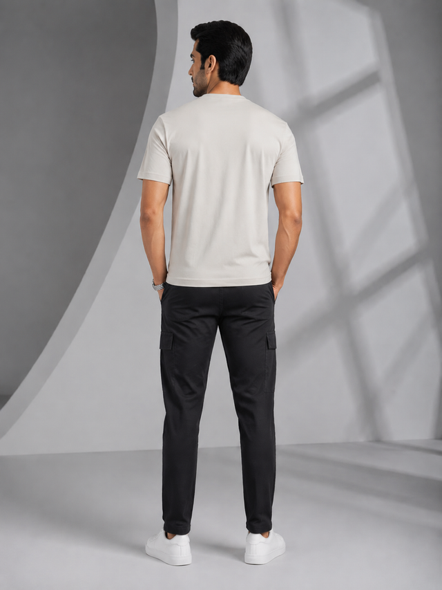 Elvn Chest Graphic Print Crew Neck T-Shirt