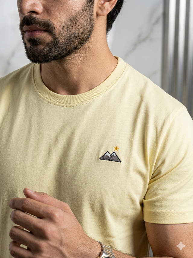 Elvn Mini Patch Detail Crew Neck T-Shirt